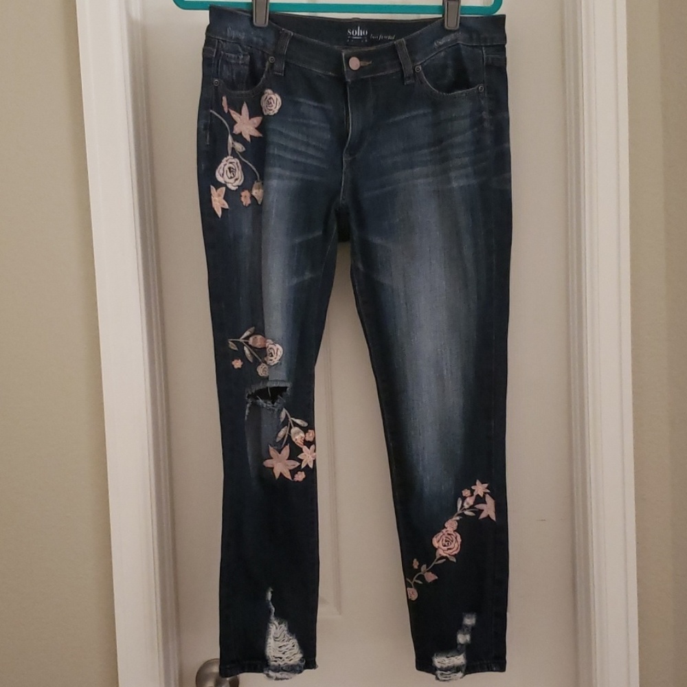 Dark wash boyfriend jeans